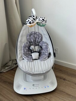 Lehátko 4moms mamaRoo verzia 5.0 - 2