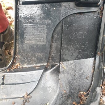 Audi Q7 Naraznik 4M0807511 - 2