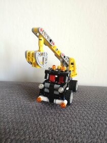 Lego Technic 42031 Pracovná plošina 2v1 - 2