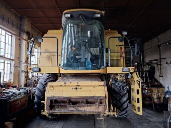 NEW HOLLAND TX66 - 2