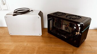 SAPPHIRE GearBox Thunderbolt™ 3 500W eGFX (egpu) - 2