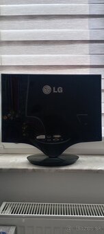 Monitor LG - 2