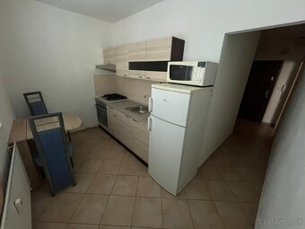 1 izbový byt+balkón+pivnica - 2