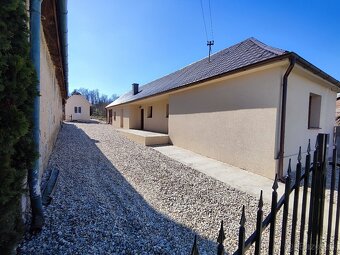Na predaj zrekonštruovaný rodinný dom v obci Jelšovec pri Lu - 2