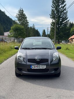 Toyota Yaris 1.3 - 2