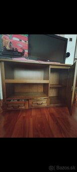 TV stolík z masívu - 2