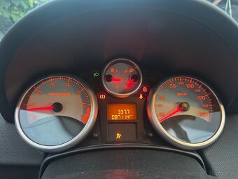 Predám Peugeot 207 1.4 VTi Active, r.v.2010, 1.majiteľ - 2