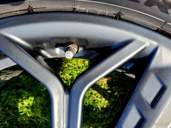 5x114.3 R18 i20N - 2