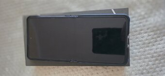 Predám Samsung z flip 7 512gb - 2