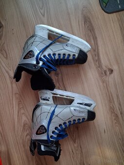 Detske zimne korcule - 2