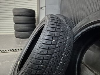 Zimné pneumatiky 215/50 r18 - 2