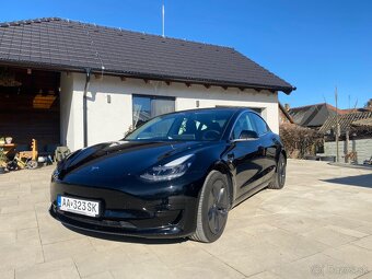 Tesla model 3 - 2