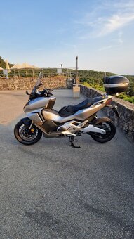 Honda Forza 750 - 2
