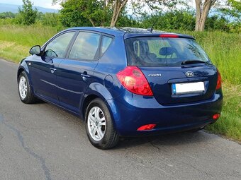 Kia CEED, 1.4 benzín, dobrý stav - 2