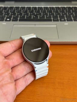 Samsung Galaxy Watch 7 44mm Silver - len odskúšané - 2