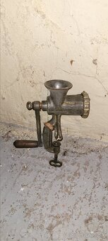 Mlynček na mäso,obrazy - 2