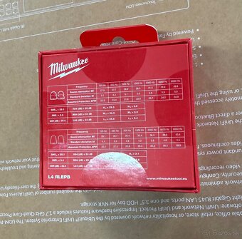 Milwaukee L4 RLEPB bluetooth slúchadlá - 2