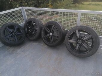 Touareg sada kolies čierna matná 275/45 R20 5x130 - 2