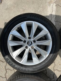 Originalna sada diskov SEAT ATECA 7.0JxR17 ET45, 215/55/R17 - 2