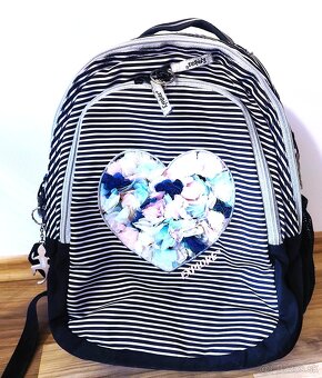 2 KVALITNÉ ZNAČKOVÉ šKOLSKÉ BATOHY v 1-EXPLORE 2v1 - 2