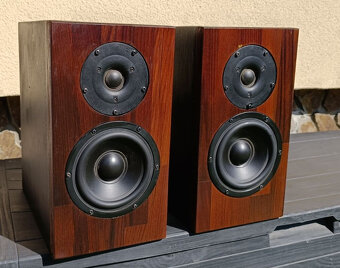 -- Predám regálovky s 5" basákom -- - 2