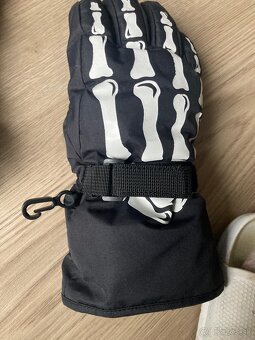 Lyžiarske rukavice kostlivec veľ.146 - 2