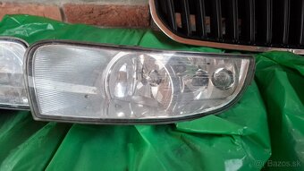 Superb 2 predná mriežka nárazníka - 2