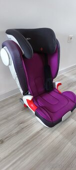 Britax Römer ISOFIX (15–36 kg) - 2