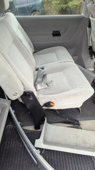 Rozpredám interiér T4 caravelle 2.5TDI 111kw - 2