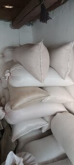 Jačmeň, kukuricu. - 2