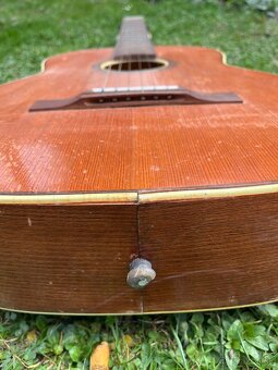 Akusticka gitara - 2