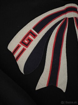 Gucci suprava stala 2400 eur - 2