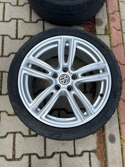 Audi VW mercedes skoda 5x112 235/40 18 - 2