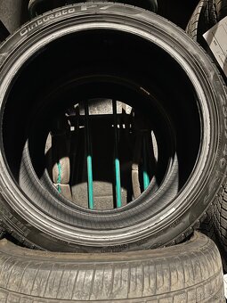 235 40 r19 - 2