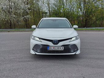Toyota Camry 2.5 Benzin-Hybrid, Executive, 131 kW - 2