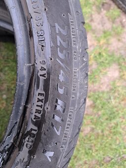 Predám letné 2 kusy Matador 225/45/R17 - 2