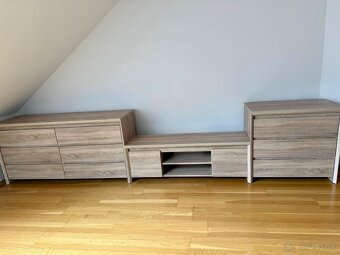 Komody a TV stolik - 2