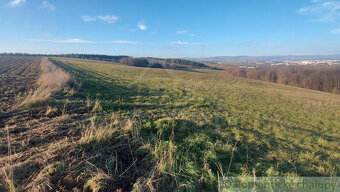 Pozemok nad Myjavou, s pekným výhľadom, 40 árov na predaj, - 2