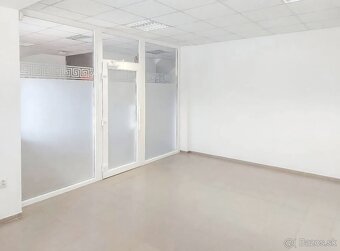 Kancelárske-obchodné priestory-centrum Prievidza - 2
