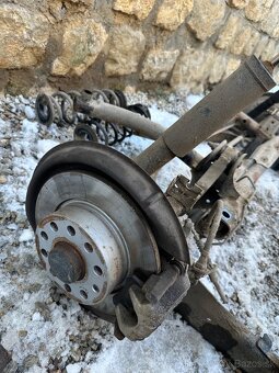 Zadna naprava octavia 2 - 2