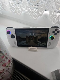 Asus rog ally z1 extreme - 2