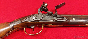 KRESADLOVÁ PUŠKA 1800 - 2
