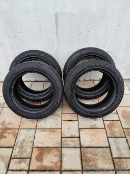 Predám letné pneu 215/55 R17 - 2