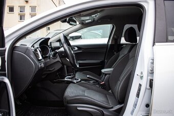 Kia Ceed SW 1.5 TGDi Silver, 1. Majiteľ, Navi,Kamera,Connect - 2