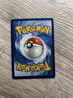 Pokemon karta (Vaporeon VMAX) - 2