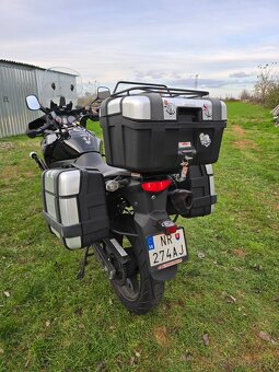 Suzuki DL650 V-STROM - 2