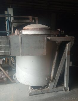 Plynová tavící pec 800 kg - 2