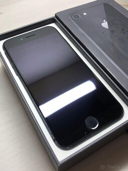 IPHONE 8 • 64 GB • BATÉRIA 100 % • ČIERNA - 2