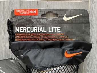 predám futbalové chrániče NIKE MERCURIAL LITE - 2
