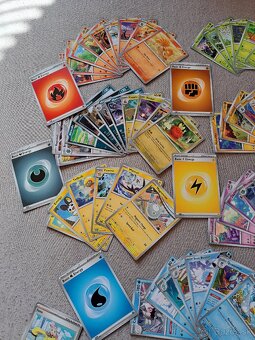 Pokémon karty - 2
